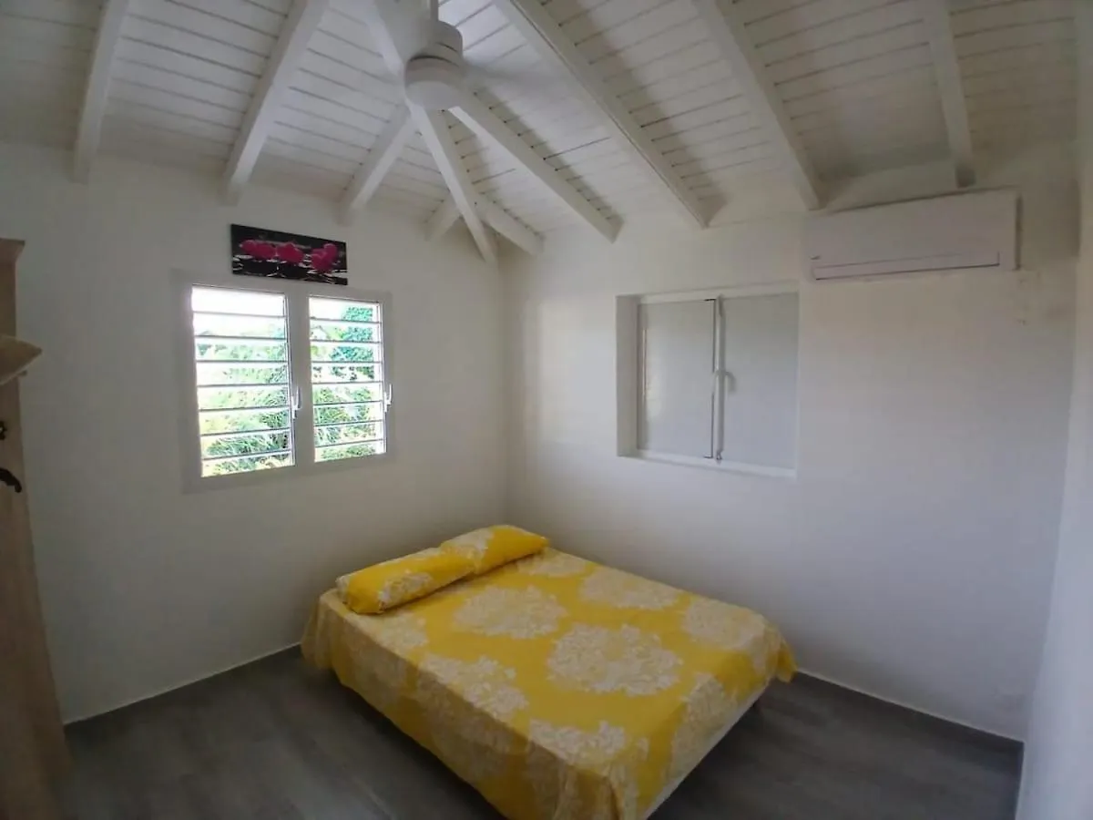 O Paradis De Beauplan Port-Louis Holiday home